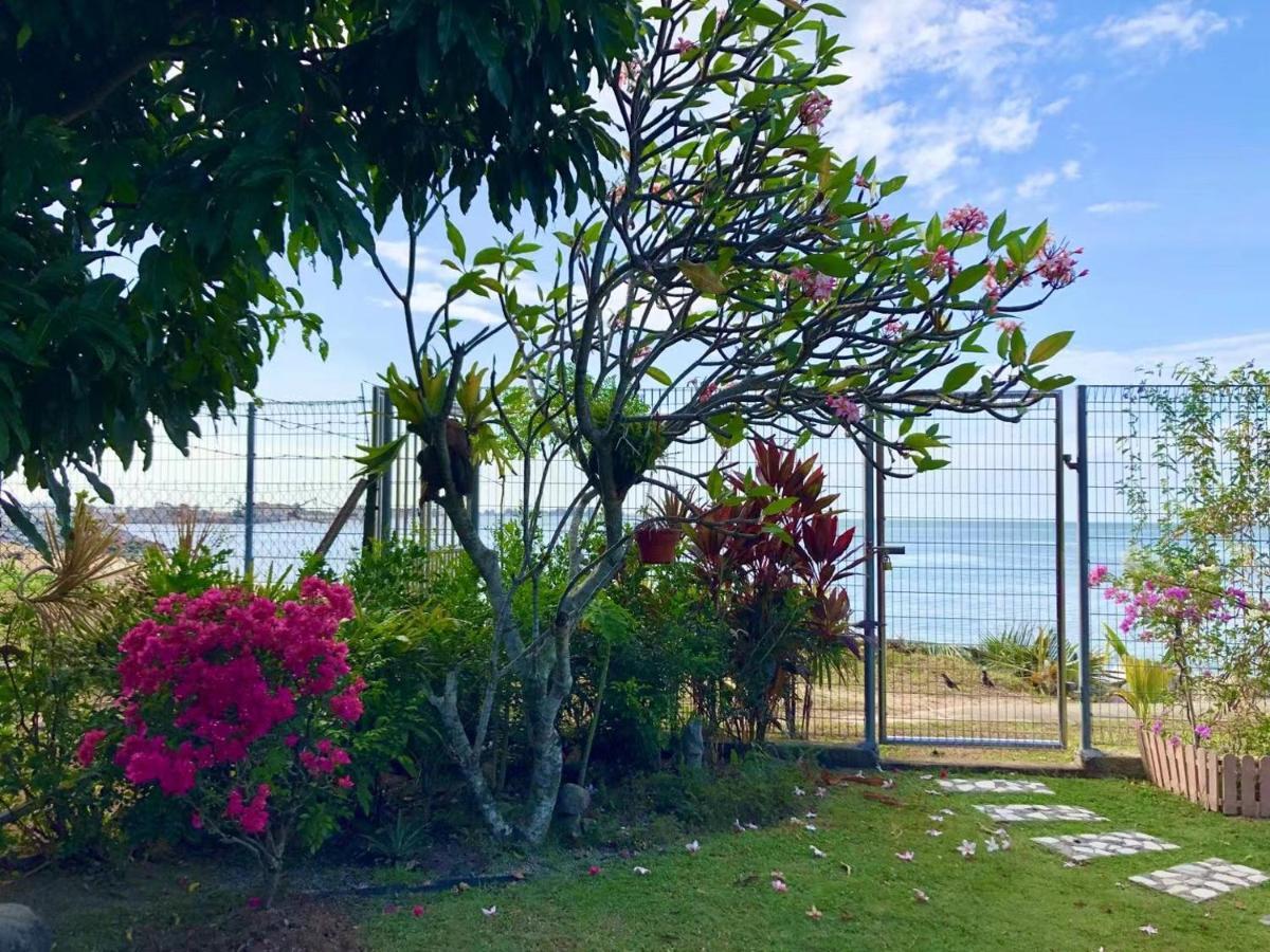 Melaka Beachfront Villa With Pool Ngoại thất bức ảnh