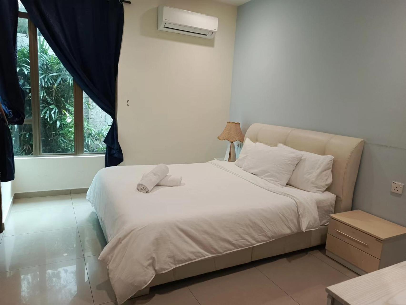 Melaka Beachfront Villa With Pool Ngoại thất bức ảnh