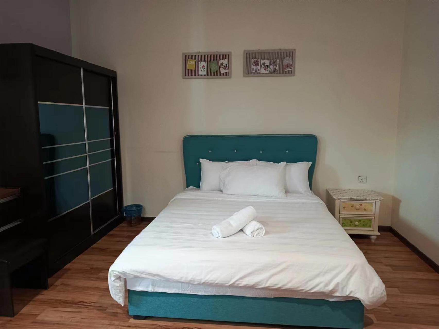 Melaka Beachfront Villa With Pool Ngoại thất bức ảnh