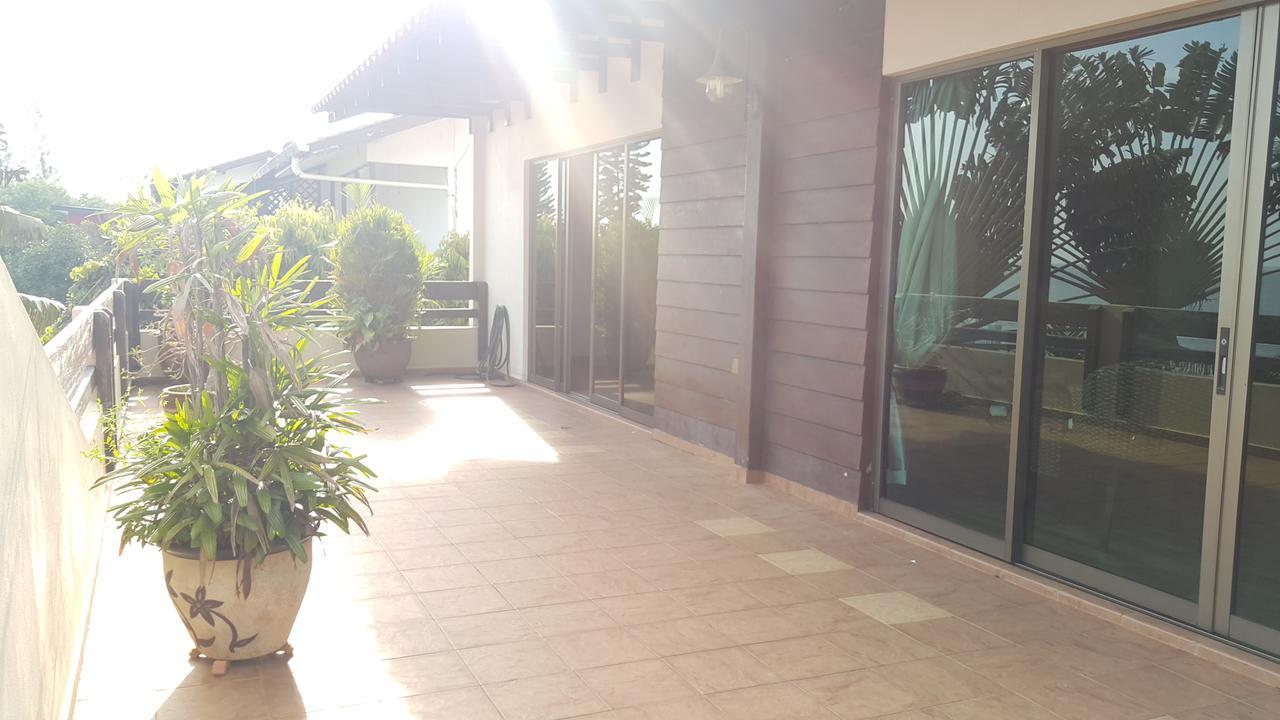 Melaka Beachfront Villa With Pool Ngoại thất bức ảnh